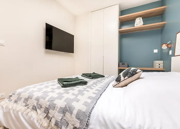 Luxueux Logement Design 4 Ch Climatise